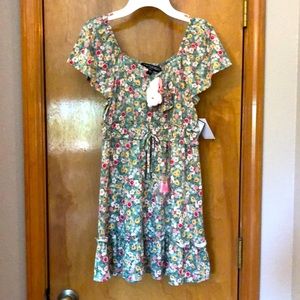 Girl’s medium 5 piece boutique olive floral ruffle dress